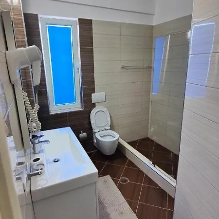 Hostel B&g Sarande